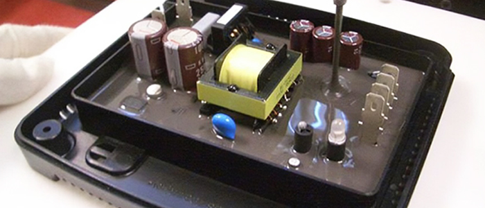 【電子灌封膠】固化後高低不平的原因？對性能有影響嗎？