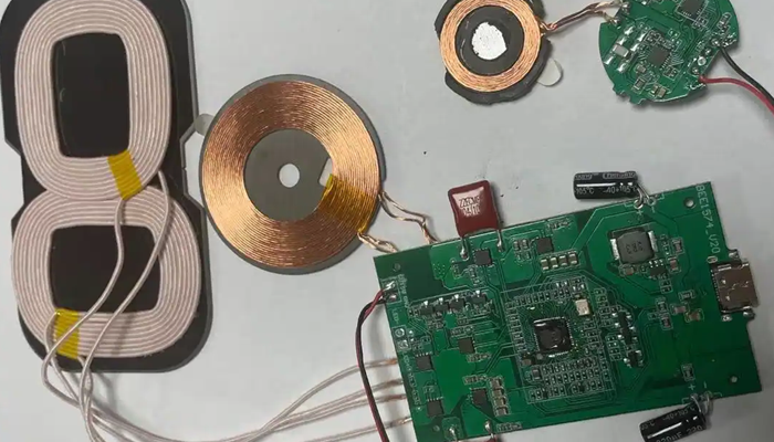 【無線充電器PCB闆披覆膠】高性能保護塗層，保障設備耐用與穩定性